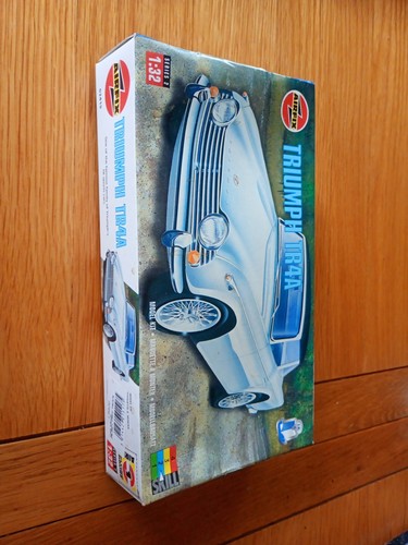 Airfix triumph tr4a - airfix,