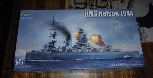 Trumpeter tp06717 700 hms - trumpeter,