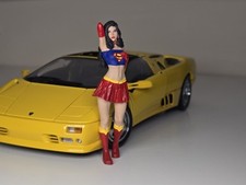 1:18 Figure: Superhero -style Woman For Display, Diorama, Diecast