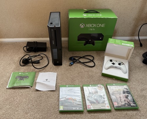 Xbox one 1tb black console - xbox,