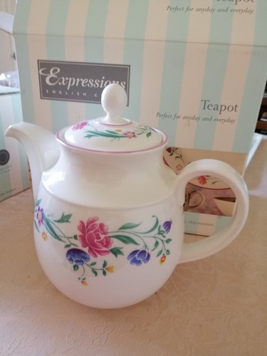 Piece tea set with - 18, teapot