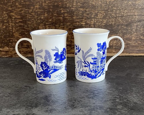 Pair vintage total elegance - pair,