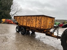 8 Ton Muck Trailer. Tractor