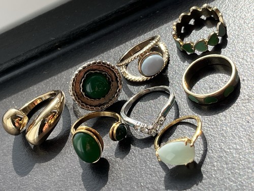 Vintage costume jewelry ring - costume,