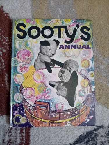 Sooty annual hardback 1963 - annual,