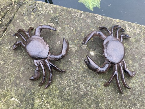 Pair metal crab pond statue - of,