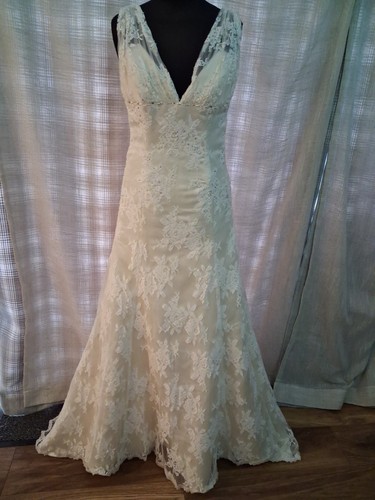 Wedding dress size ivory - size, 8
