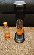 SodaStream G100 Fizzy Drinks Machine With 2 Bottles TESTED 
