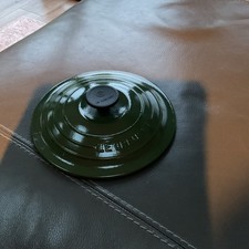 Le Creuset Cast Iron Pan  20cm