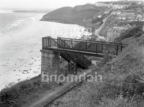 Carbis bay footbridge x - 4.5,