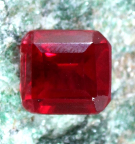 Rare natural beryl bixbite - rare,
