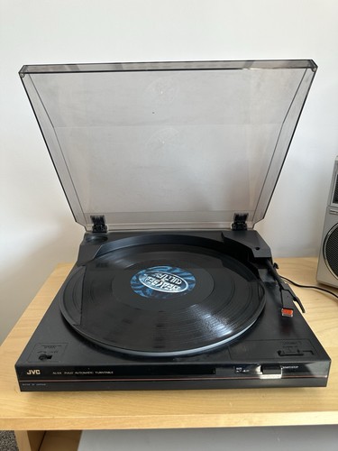 Jvc e11bk fully - jvc,