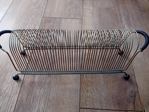 Vintage metal wire record - metal,