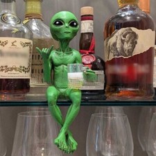 Funny Alien Statue Decorative Green Aliens Figure Statuette Home Garden Decor