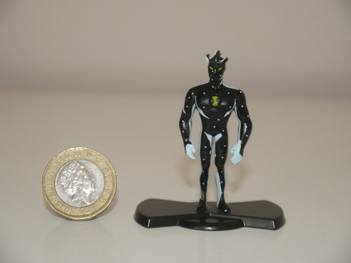 Ben alien figure - x,