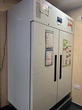 Polar Upright Double Door