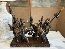  Vintage Thai Carving Battle