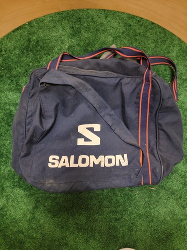 Salomon large ski apparel
