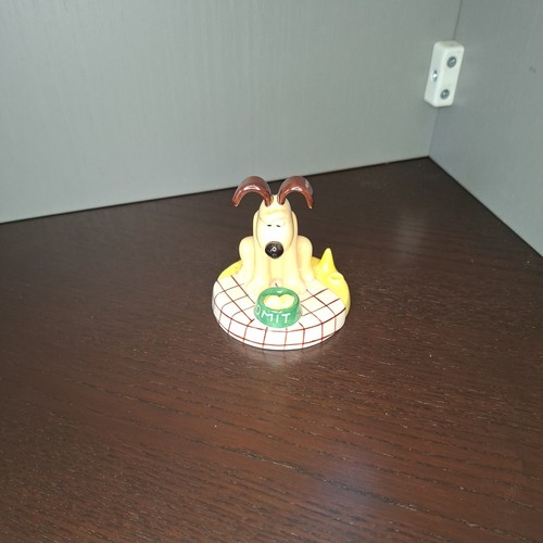 Boxed rare coalport wallace - -,