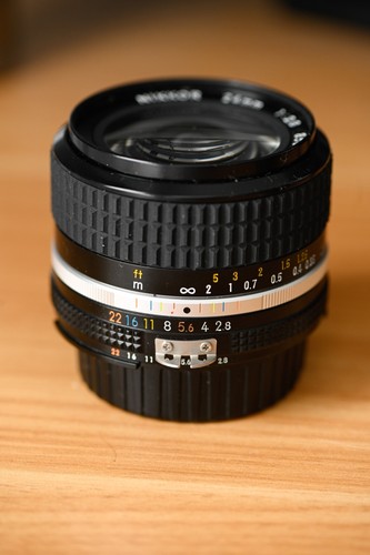 Nikon nikkor 24mm 2 - 24mm, f/2.8