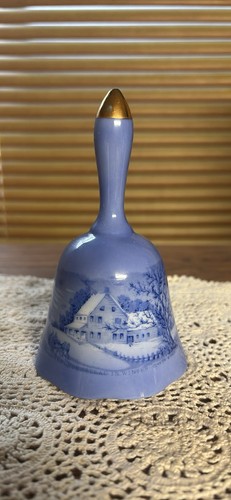 Vintage 1977 currier - 1977, &