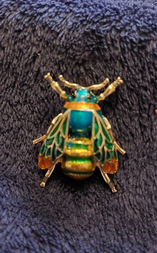 Enamel yellow metal bee - metal,