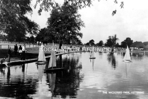 Emf wicksteed park boating - wicksteed,