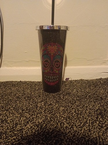 Black glittery skull design - black,