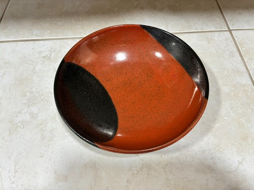 Studio pottery signed - win, ng