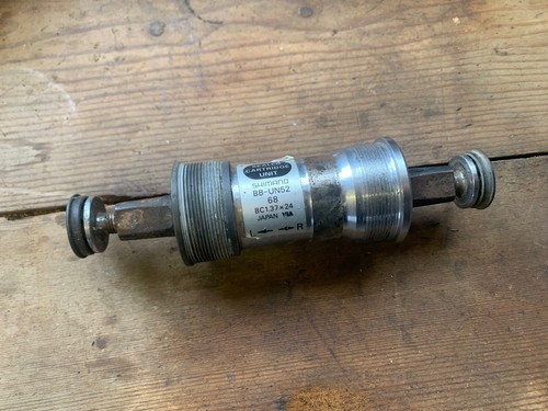 Shimano deore un52 square - shimano,