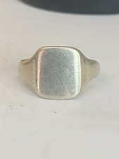 Vintage Or Older Men’s Silver Signet Ring Size V