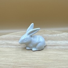 Wade Whimsies (2007) Fair Special Issues / White Harrisburg Rabbit COLOURWAY