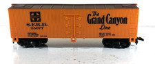 Life-Like Santa Fe SFRD 25077 Box Car Wagon Orange HO Gauge Model Railway
