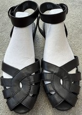 Fitflop Cova Weave Closed-toe Ankle Strap Black Leather Sandals - Size 4