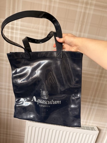 Aquascutum shopping bag navy - aquascutum,