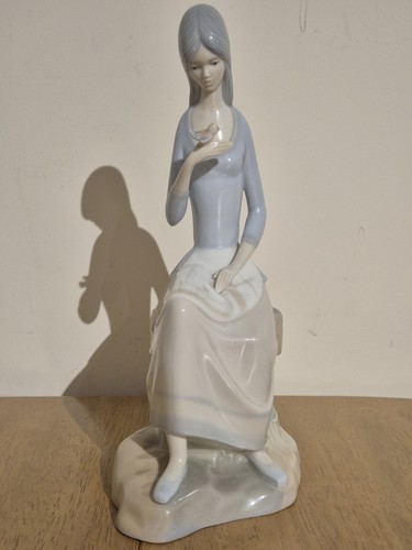 Porcelana miguel figurine - porcelana,