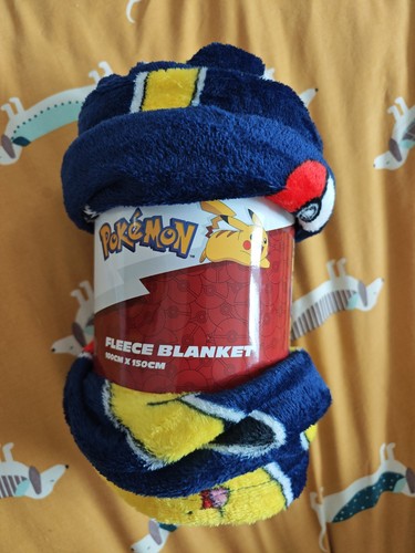 Pokemon pikachu fleece - pikachu,
