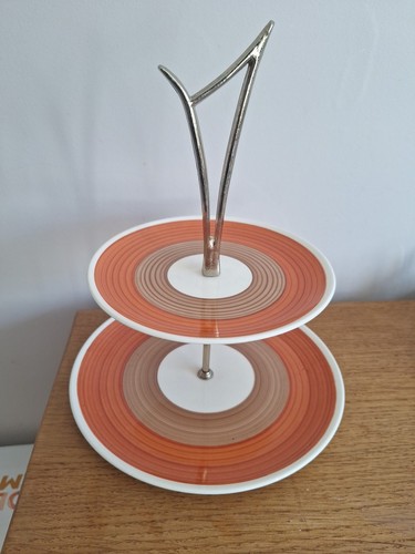 Retro 1950s cake - retro, stand