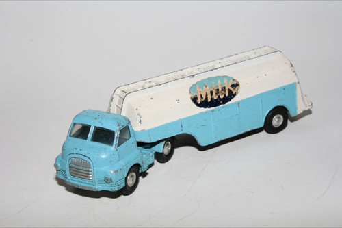 Corgi 1129 bedford milk - 1129,
