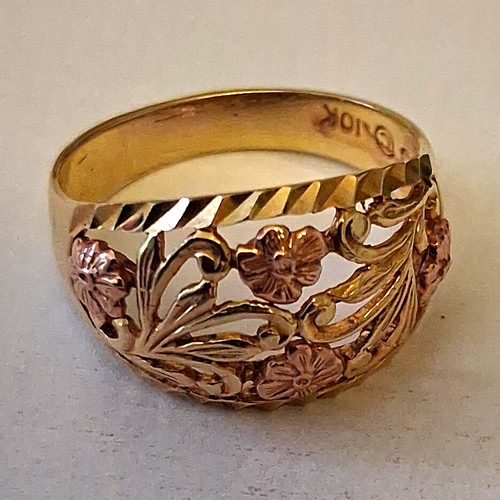 10ct multi tone gold engraved - 10ct, multi-tone