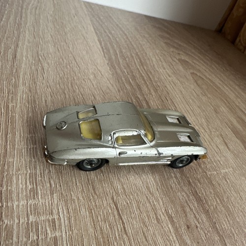 Corgi 310 chevrolet - no.310,