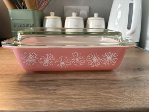 Vintage pink pyrex daisy - pyrex,