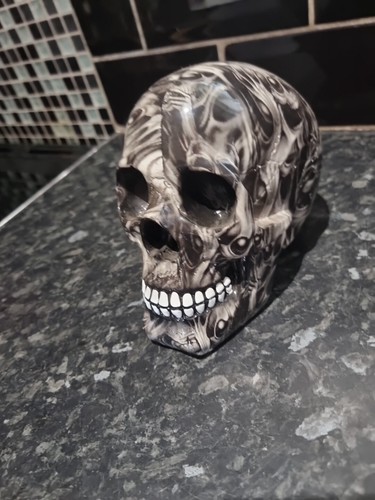 Skull ornament day - day, the
