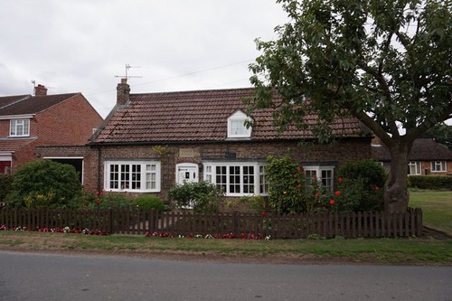 Photo 6x4 primrose cottage - photo,