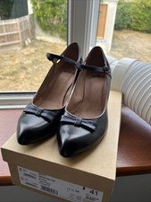 Solea Black, Dark Blue And Tan Court Shoes Size 41 Uk 8 