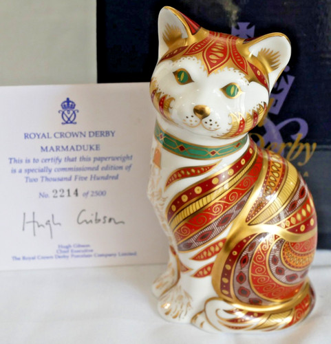 Ltd royal crown derby - royal, sitting