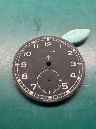 Cyma dirty dozen - dirty, dial