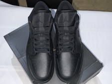 Air Jordan 1 Low Triple Black