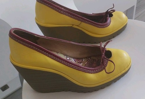 Super stylish yellow - stylish, fly