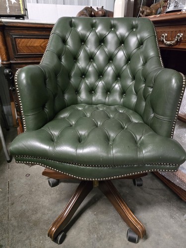 Chesterfield leather desk - leather,